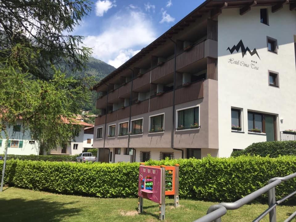 Hotel Cima Tosa San Lorenzo Dorsino Exterior photo